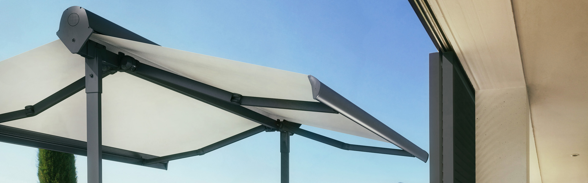 Pergolas_StoresDoublePente_Gemini_Bloque3_Carrusel_3_1920x600